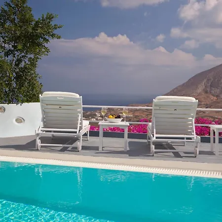 Villa 3-bed Sleeps 8 With Pool And Aircon *