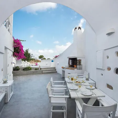 3-bed Sleeps 8 With Pool And Aircon *