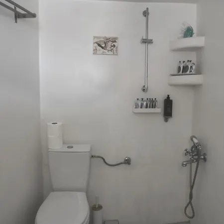 ヴィラ 3-bed Sleeps 8 With Pool And Aircon Pýrgos