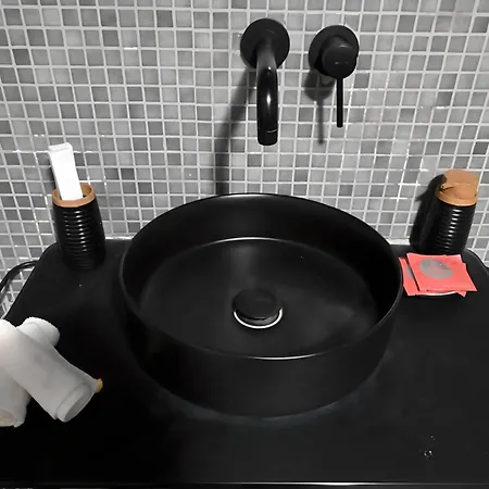 3-bed Sleeps 8 With Pool And Aircon ヴィラ