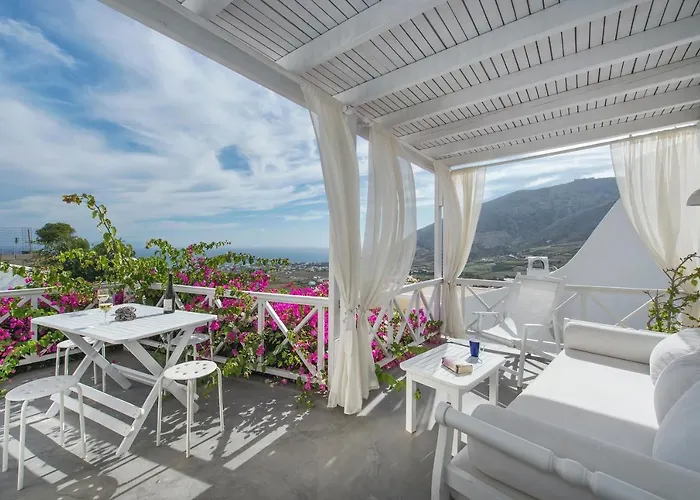 3-bed Sleeps 8 With Pool And Aircon Βίλα *