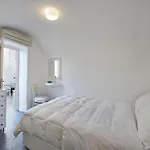 Villa 3-bed Sleeps 8 With Pool And Aircon *
