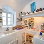 3-bed Sleeps 8 With Pool And Aircon Villa Pýrgos