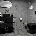 3-bed Sleeps 8 With Pool And Aircon Villa